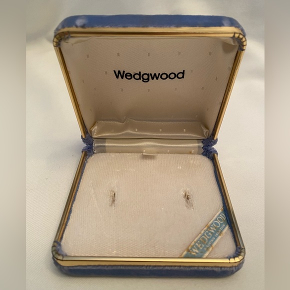 Vintage Black Wedgwood Jasperware 12K Gold Filled Greek Goddess Cameo Brooch - Picture 10 of 14